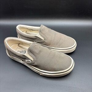 Grey Vans Classic Slip On trainers, Men’s Size 5, Women’s 6.5